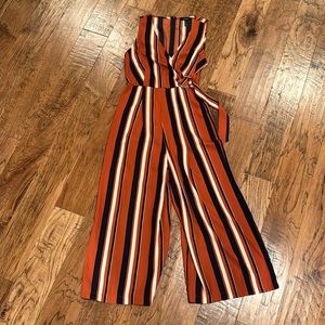 F21 Brown/Navy jumpsuit Size Small like new